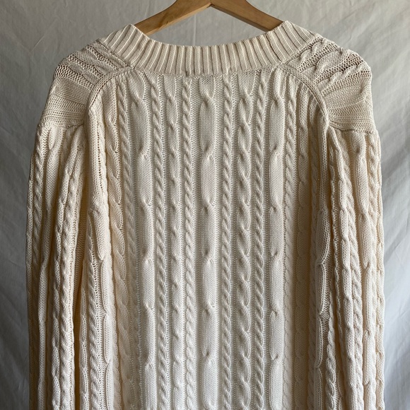 ✖️SOLD✖️ Gap | cable knit cardigan - Picture 10 of 15